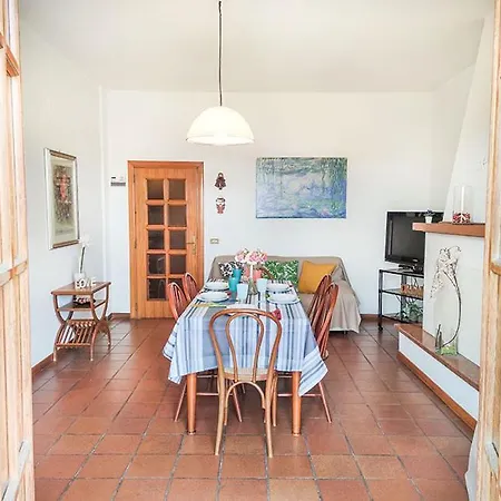 Casa Lucia - A 400m Dal Mare Apartment *